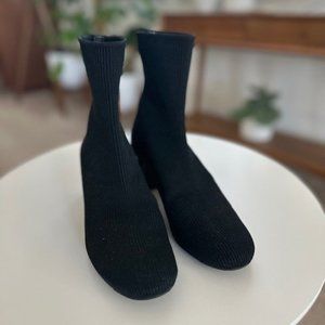 SOLD - Vince Black Tasha Knit Booties 5.5